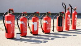 fire-extinguisher-712975_1920.jpg